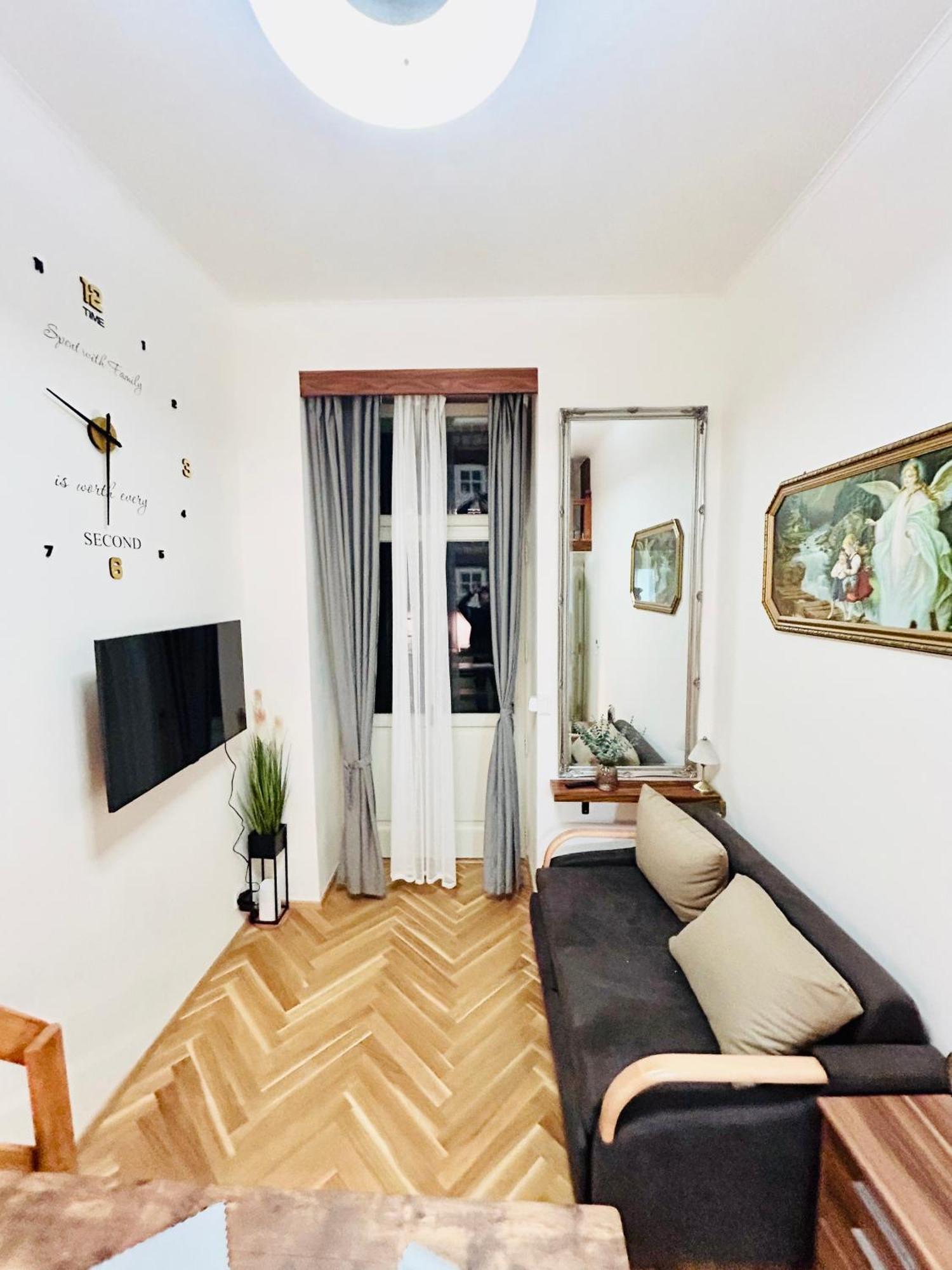 Apartament Cozy Design With Terrace Praga